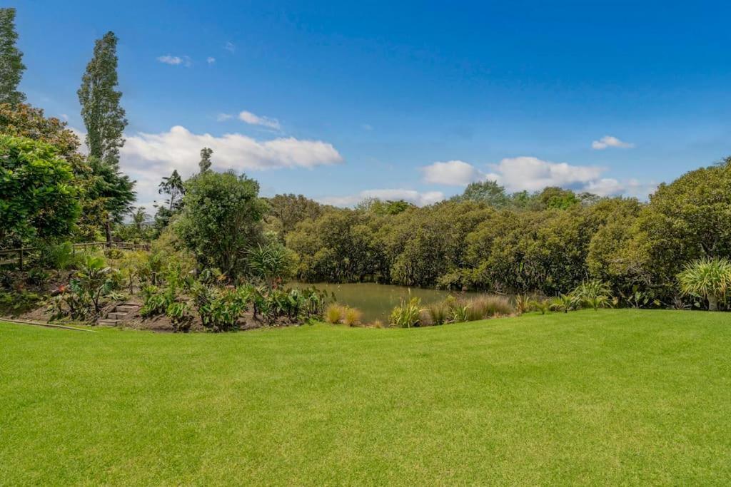 On The Point Apartment Whitianga Bagian luar foto